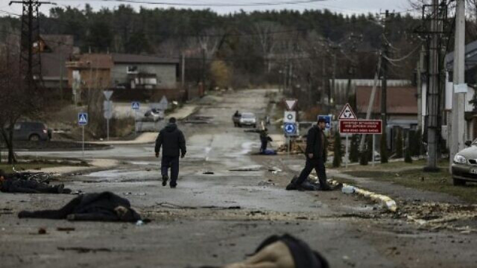 Потресаващо! Намериха още стотици тела на цивилни край Киев | StandartNews.com