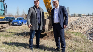 BILLA направи първата копка на нов търговски обект в София    