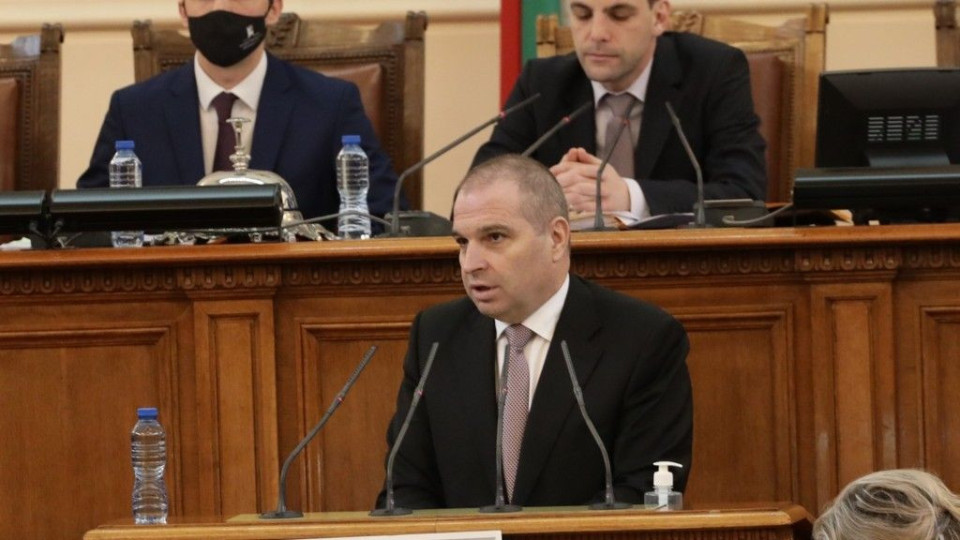 Срив в ремонта на пътищата, Караджов с призив към парламента | StandartNews.com