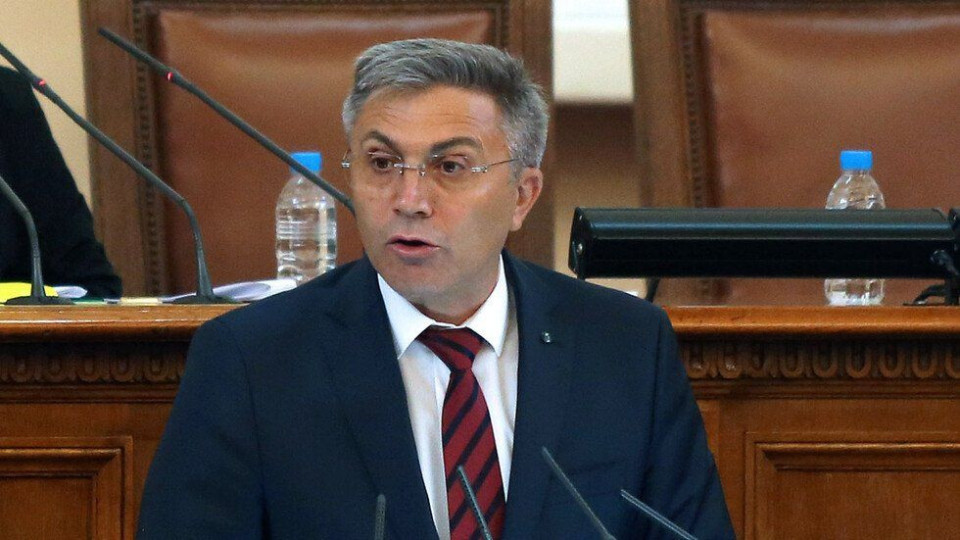 Сблъсък между Петков и ДПС, премиерът оплете ролята на парламента | StandartNews.com