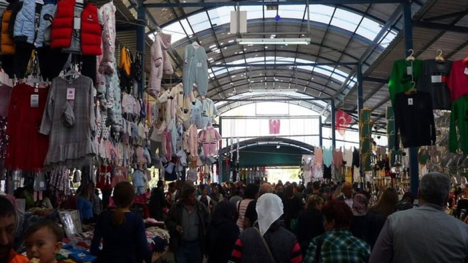 Юруш на маслините! 10 000 българи на пазар в Одрин за ден | StandartNews.com