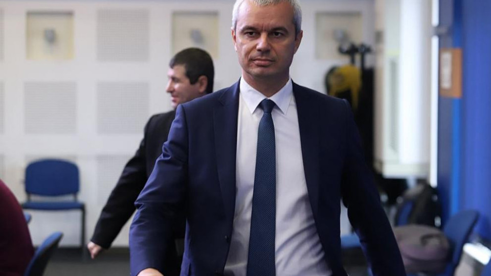 Костадинов изригна срещу кабинета, иска оставка | StandartNews.com