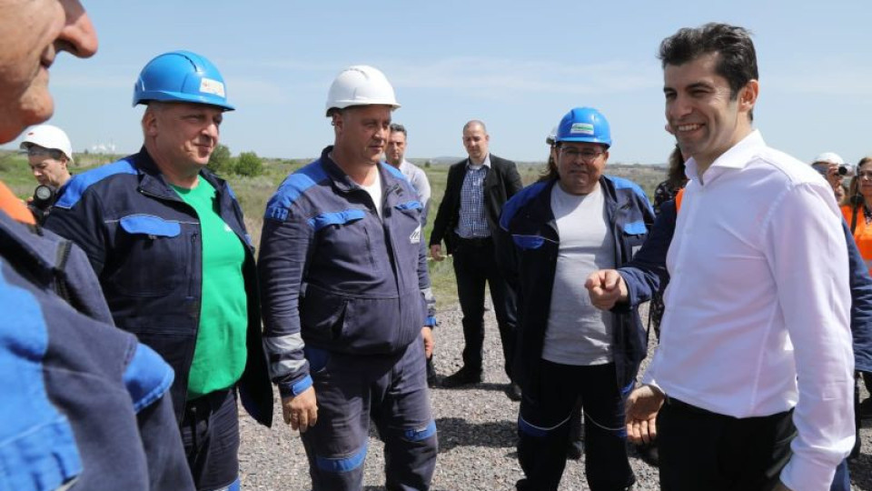 Петков и Василев при миньорите, ще има ли евтин ток | StandartNews.com
