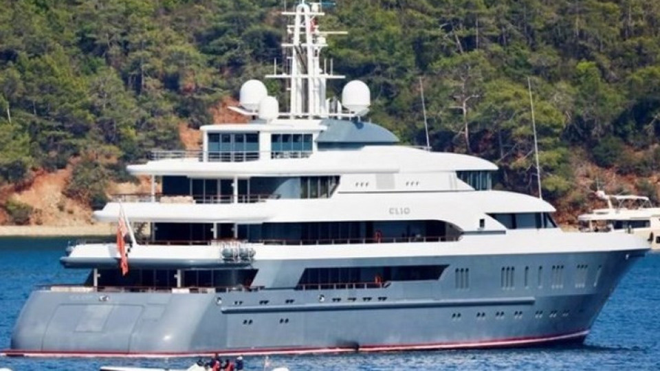 Руските олигарси преместиха яхтите си. Къде са Абрамович и Дерипаска? | StandartNews.com