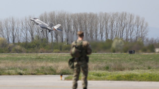 Чужди агенти налазиха нидерландски пилот на F-35 у нас
