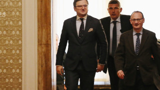 Кулеба нахрани властта: Искате да умрем защитени!