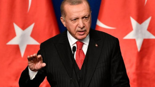 Ердоган несломим, тропна с крак на Столтенберг
