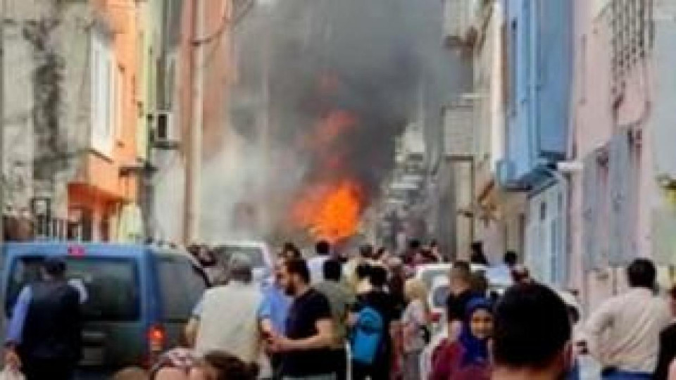 Трагедия в Бурса. Разби се самолет | StandartNews.com