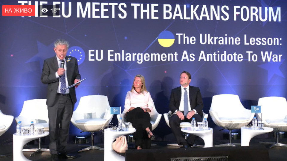 Комисар Вархеи сложи Западните Балкани в топ 5 на приоритетите на ЕС | StandartNews.com