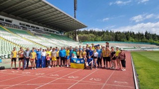 60 лекоатлети от националния отбор по лека атлетика на Украйна тренират в Стара Загора