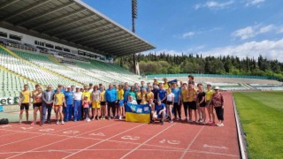 60 лекоатлети от националния отбор по лека атлетика на Украйна тренират в Стара Загора | StandartNews.com