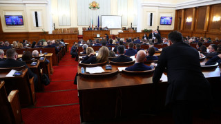 Парламентът обсъжда Украйна, решава се бъдещето на коалицията