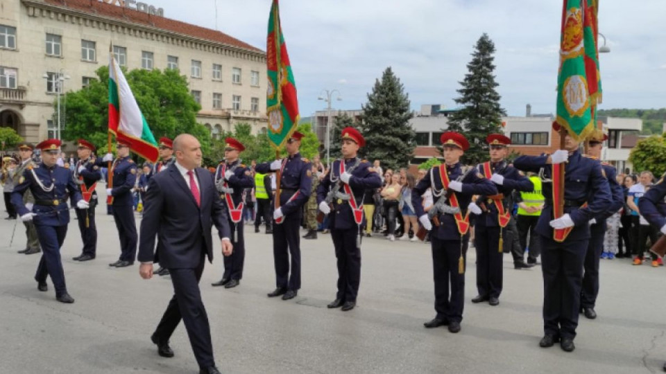 Радев се ядоса. Разкритие за партията на Янев | StandartNews.com