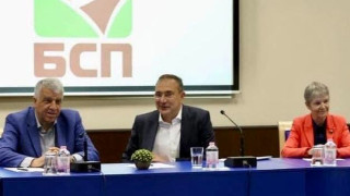 Скандално! БСП иска неутралитет, настоява за преговори с Русия