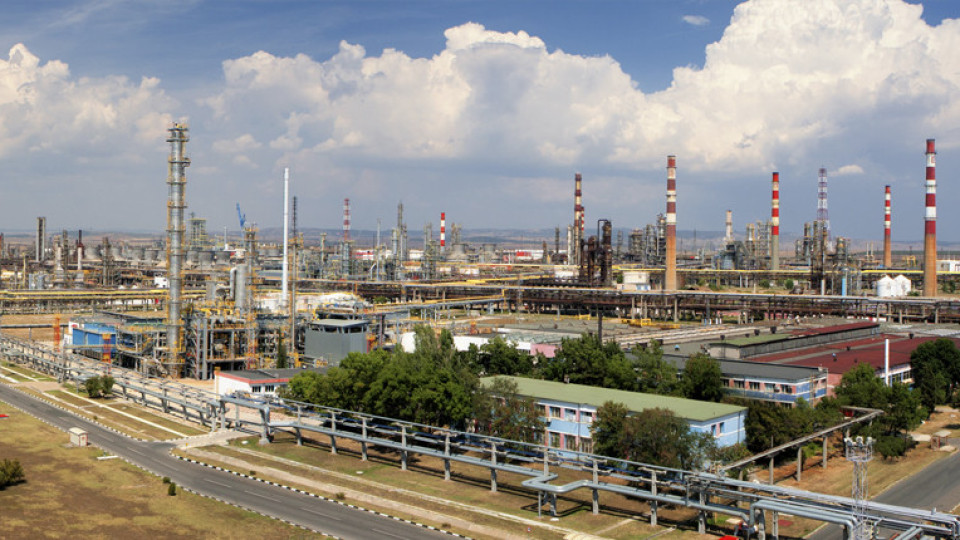 Земетресение! Кой спира работа у нас без руски петрол | StandartNews.com