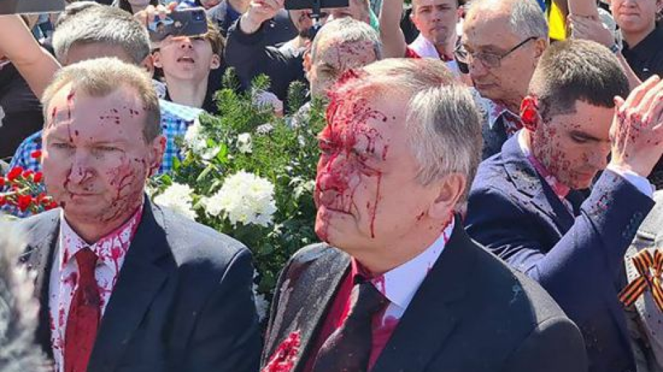 Брутално! Нападнаха руския посланик в Полша, Кремъл беснее | StandartNews.com