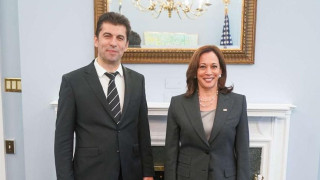 Петков се срещна с вицепрезидента на САЩ Камала Харис