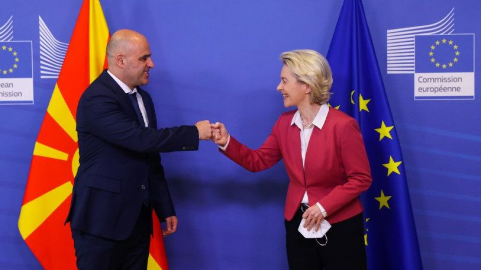 Скандално! Тежък натиск от Брюксел да вдигнем ветото за Македония | StandartNews.com