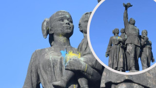 Украинското знаме - на Паметника на съветската армия. Русия бясна