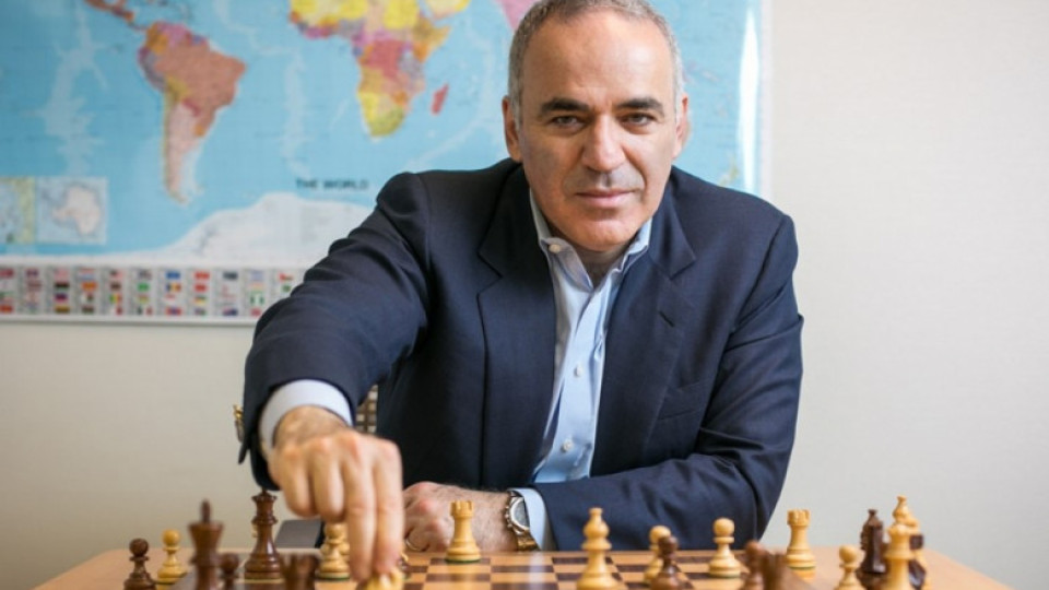 Гари Каспаров с тревожна прогноза за войната, какво каза за Путин | StandartNews.com