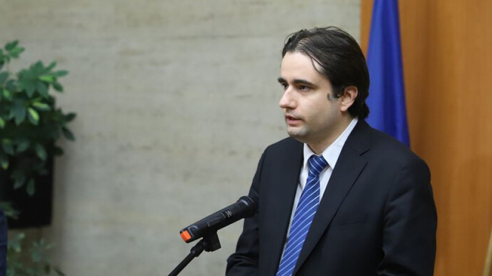 Наш министър разкри в Давос как Русия злоупотребява с България | StandartNews.com