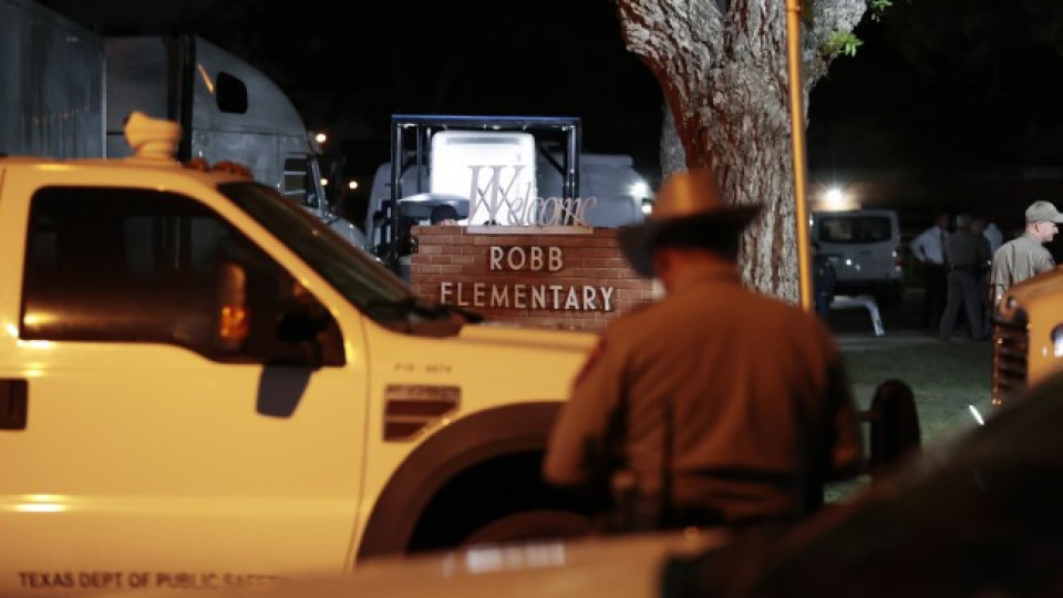 Касапница в САЩ. Тийнейджър уби 19 деца в училище | StandartNews.com