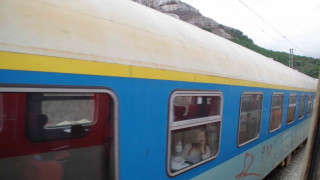 Само 62-ма украинци се качиха на влаковете. Другите остават на морето