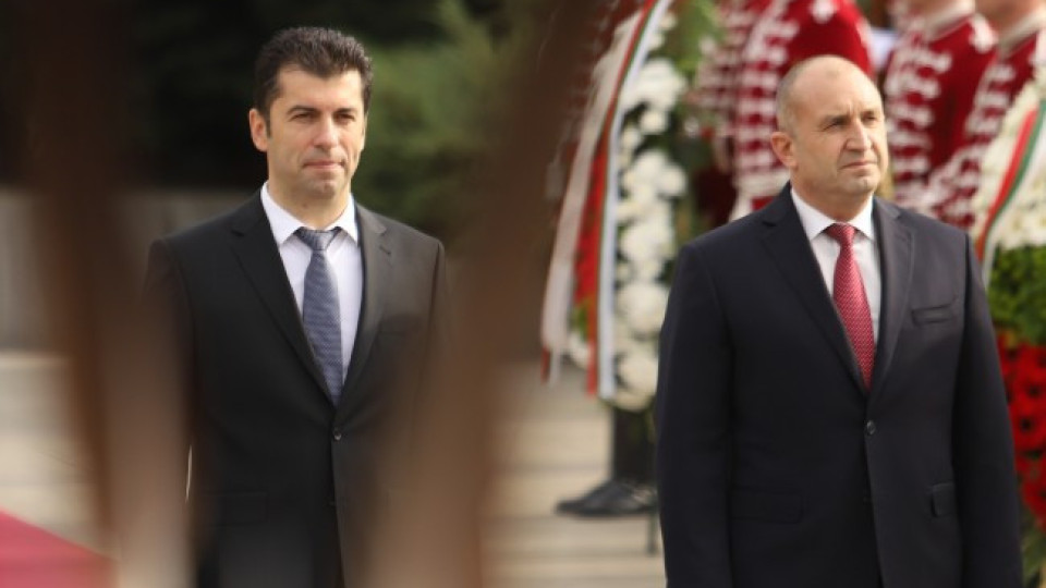 Вярно ли? Петков и Радев при Макрон, подписват за С.Македония | StandartNews.com