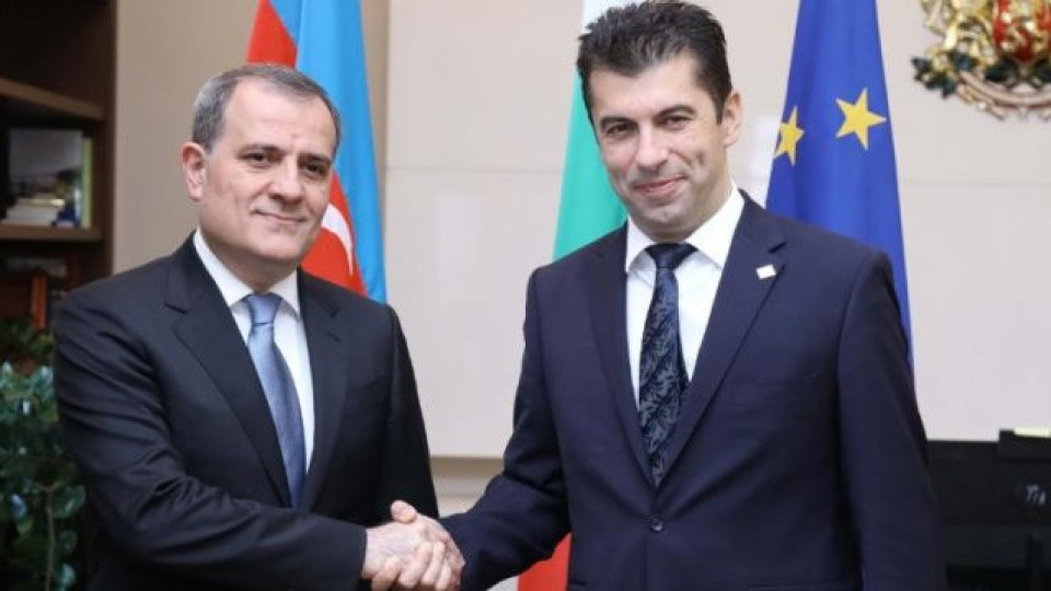 Петков и дипломат №1 на Азербайджан с ключов разговор за газа | StandartNews.com