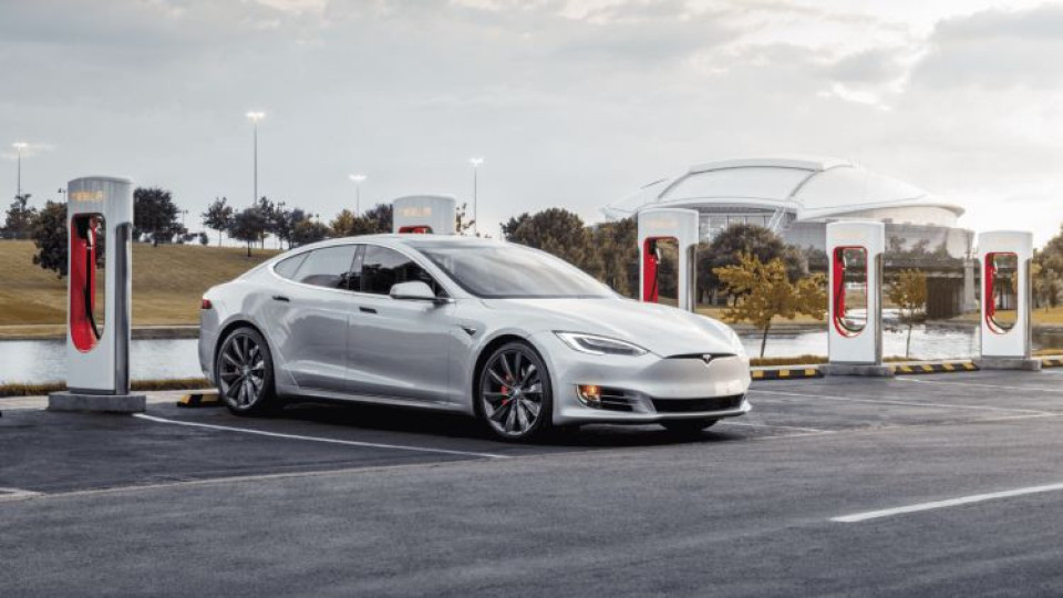 Tesla загуби близо 600 милиона щ. долара от инвестицията си в биткойн | StandartNews.com