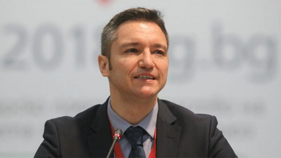 Вигенин прехвърли горещия картоф с новия "Магнитски" | StandartNews.com