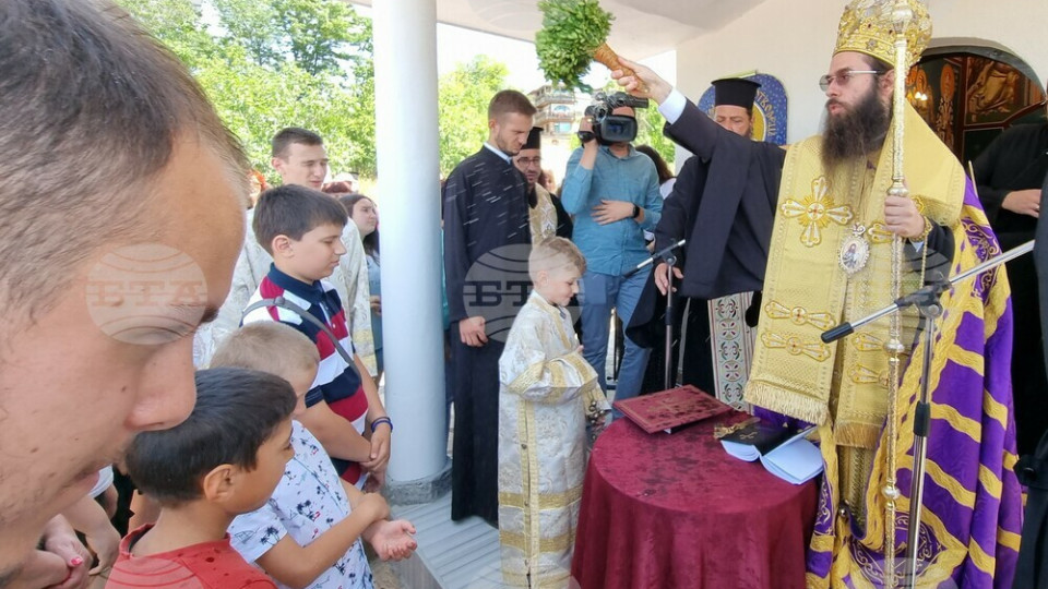 Край язовир “Кърджали“ бе осветен параклис „Св. Николай Чудотворец“ | StandartNews.com