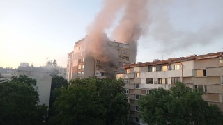 Пожар в центъра на София, чували се викове