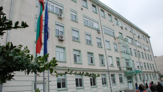 Скандал с болницата в Сливен!  Новородени са били връзвани