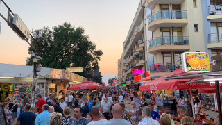 Викачи по заведения в Слънчака замесени в хитра схема за дрога