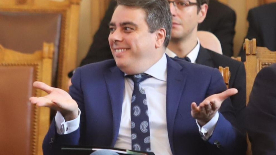Асен Василев прокарва кабинета и без 121 депутати. Трикът! | StandartNews.com