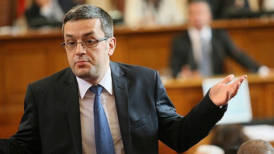 Биков изчегърта кабинета на Асен Василев | StandartNews.com