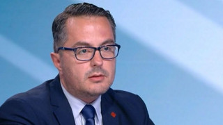 "Възраждане" с остра позиция за отиващия си парламент