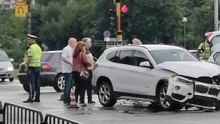 Катастрофа с жената на Бойко Рашков, добре ли е нотариуската