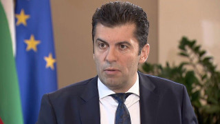 Кирил Петков иска 20 000, за да обърне системата