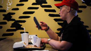 Нов удар по любителите на Макдоналдс в Русия, какво им забраниха