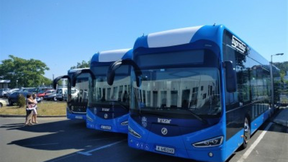 Всички 56 нови електробуса вече пътуват по улиците на Бургас | StandartNews.com