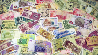 15 мита за банкнотите, които рухнаха