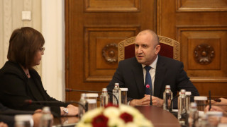 Политолог обвини Радев, че проваля третия мандат за кабинет