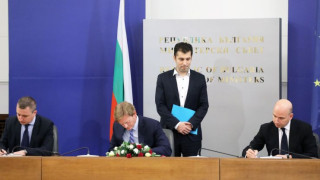 Кирил Петков ще дава обяснения в парламента за спорен меморандум