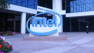 Intel привлече изпълнителен директор на TSMC, за да увеличи производството на чипове по договор