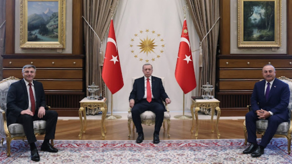 За какво разговаряха Карадайъ и Ердоган? Знакова среща | StandartNews.com