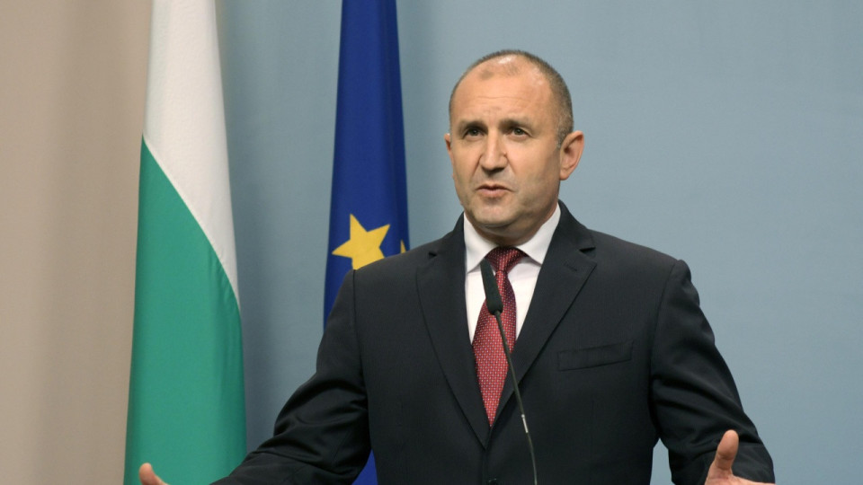 Българите в Албания искат спешна среща с Радев, защо | StandartNews.com
