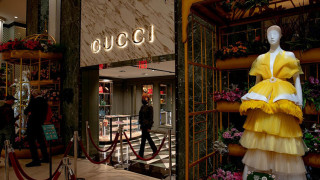 Луксозните марки Gucci и Tiffany успешно стартираха проекти, свързани с NFT, въпреки спада на пазара