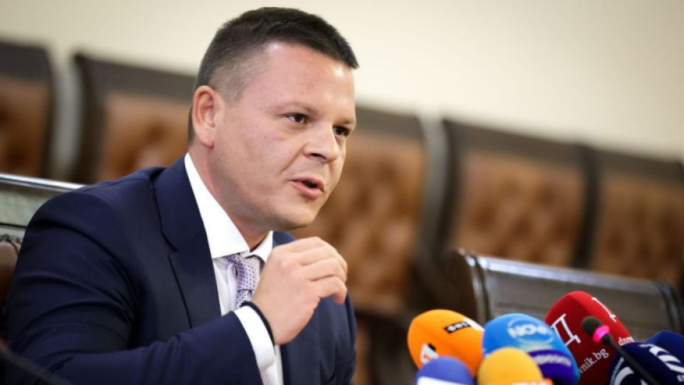 Министър Алексиев инспектира интерконектора, какво откри | StandartNews.com